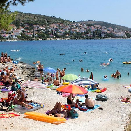 Apartments By The Sea Mavarstica, Ciovo - 12696 Trogir Bagian luar foto