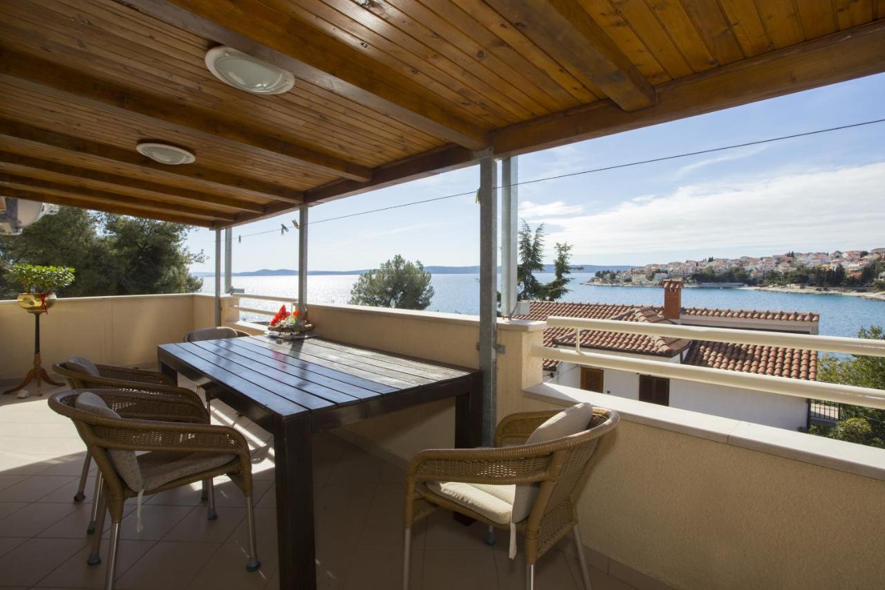 Apartments By The Sea Mavarstica, Ciovo - 12696 Trogir Bagian luar foto